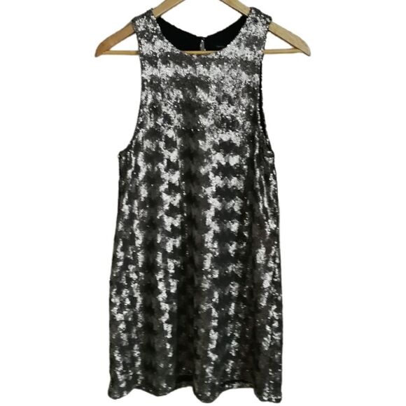 ARITZIA / TATULA Black & Silver Canterbury Sequins Festive Mini Dress Size Small - Picture 3 of 13